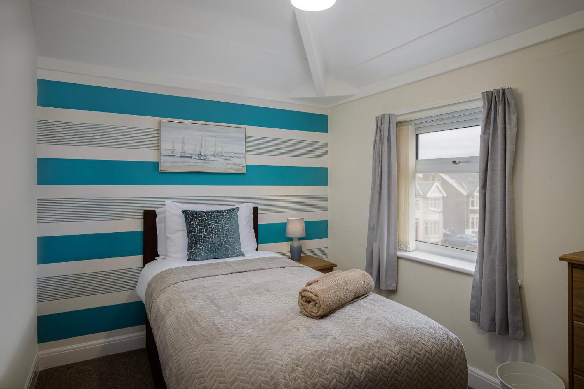 Arnside - Spacious 10-Bedroom Seaside Cottage Blackpool Zewnętrze zdjęcie