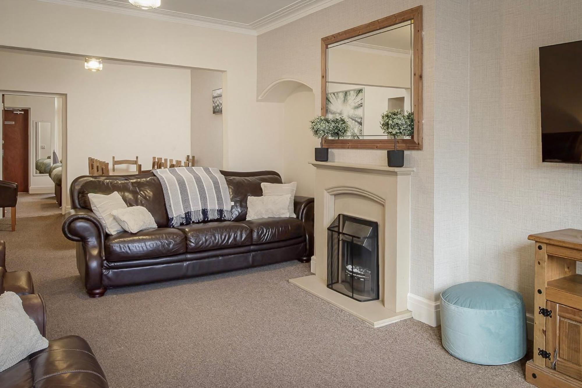 Arnside - Spacious 10-Bedroom Seaside Cottage Blackpool Zewnętrze zdjęcie