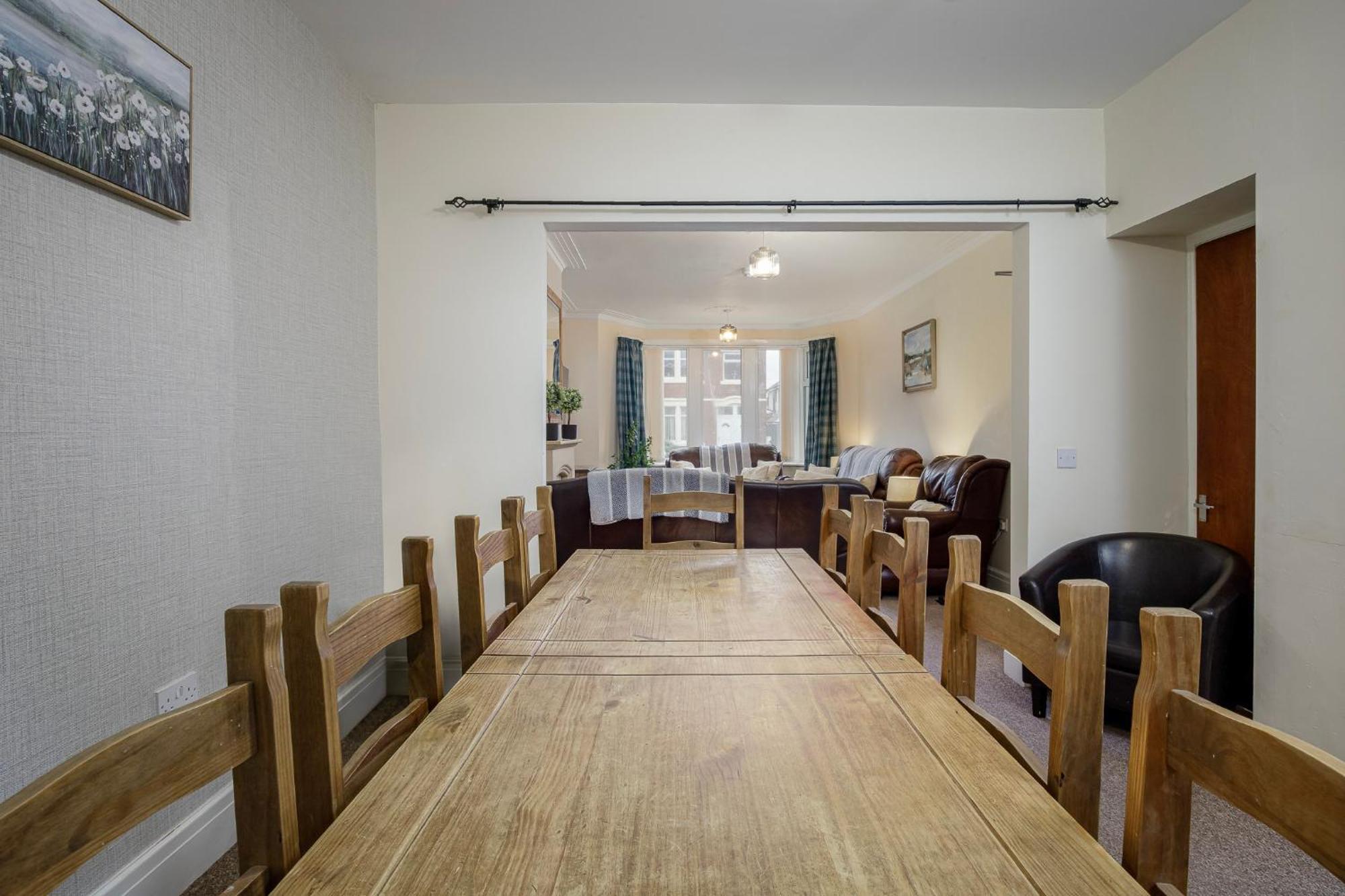Arnside - Spacious 10-Bedroom Seaside Cottage Blackpool Zewnętrze zdjęcie