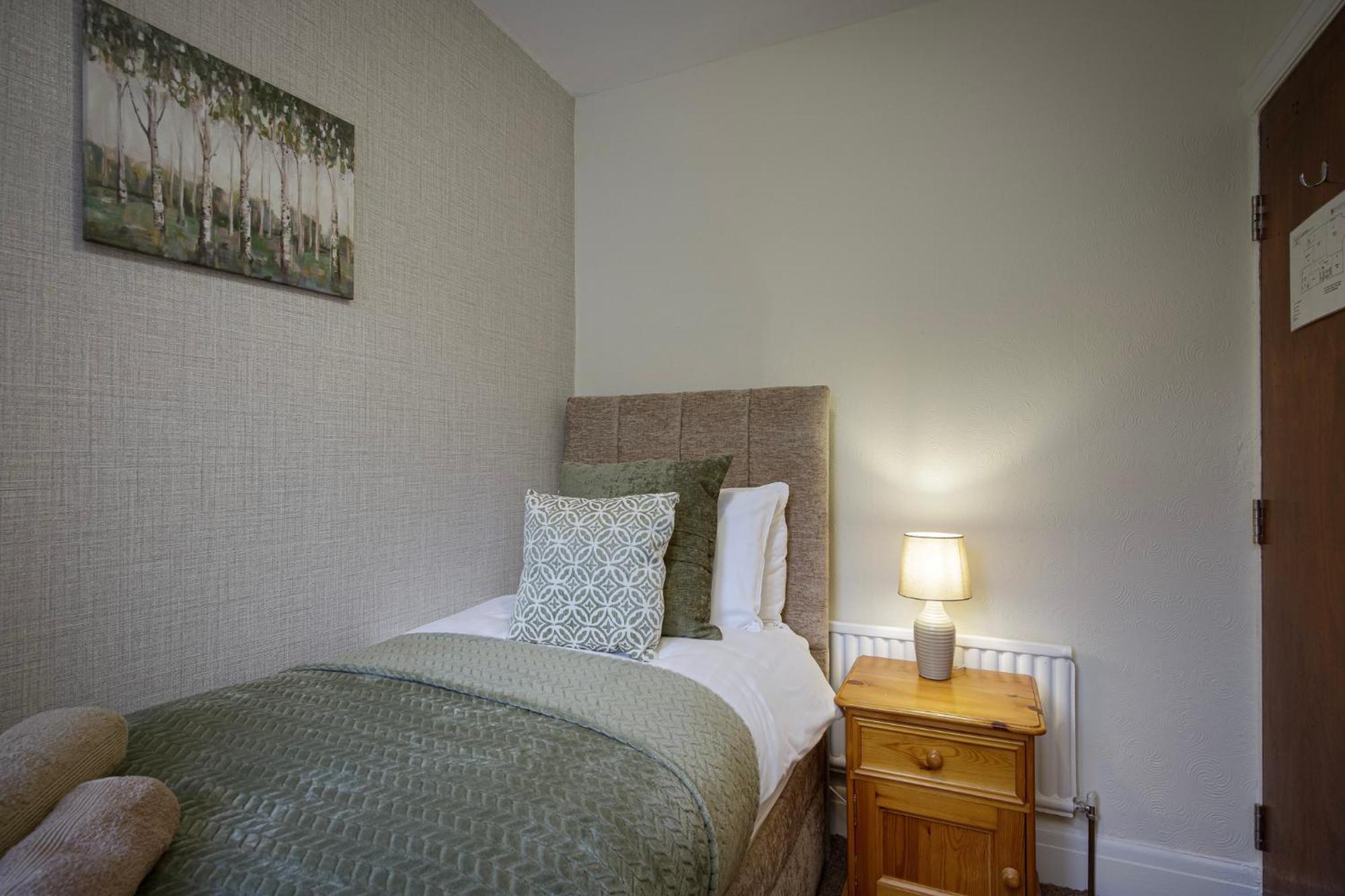 Arnside - Spacious 10-Bedroom Seaside Cottage Blackpool Zewnętrze zdjęcie