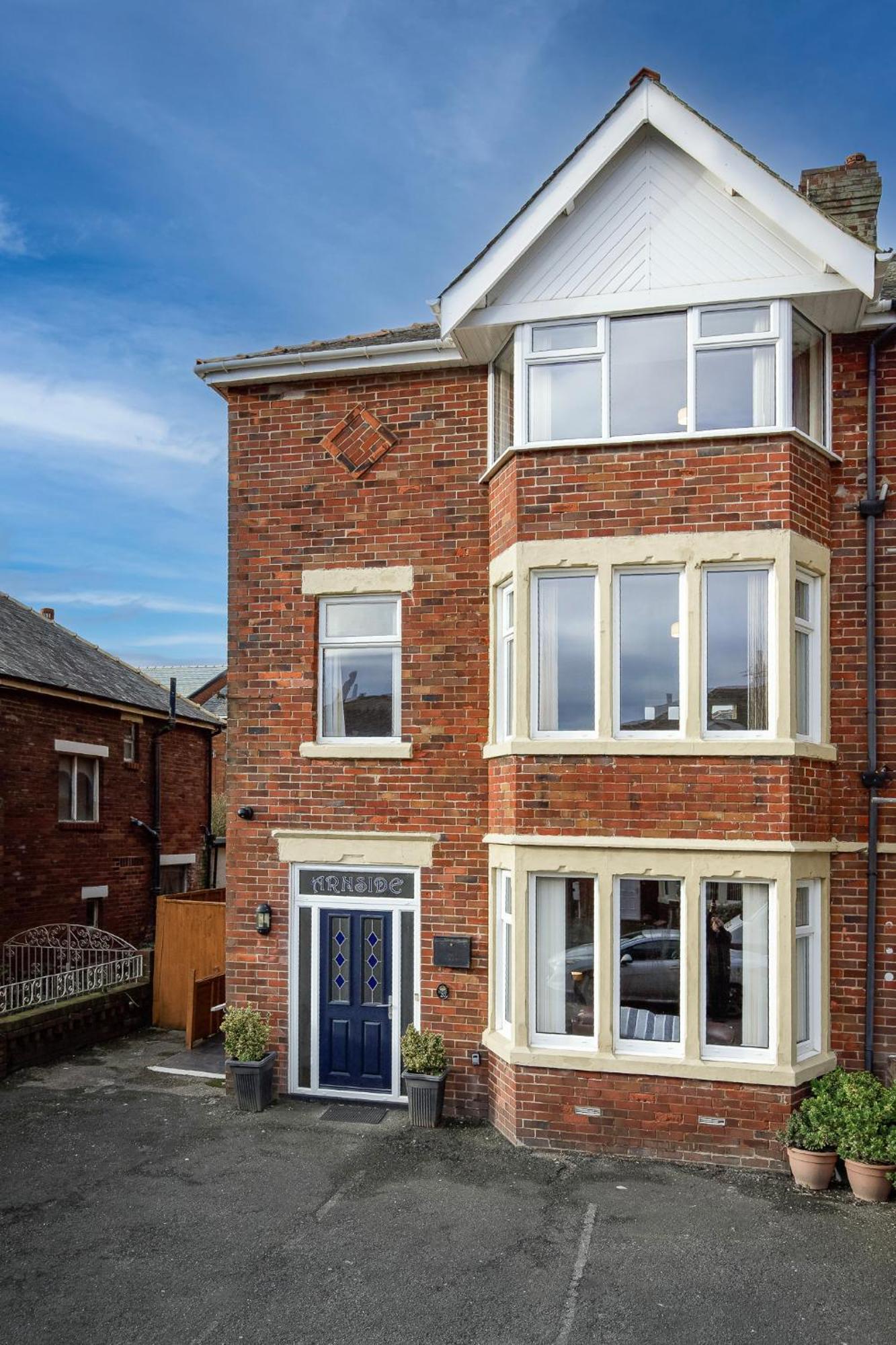 Arnside - Spacious 10-Bedroom Seaside Cottage Blackpool Zewnętrze zdjęcie