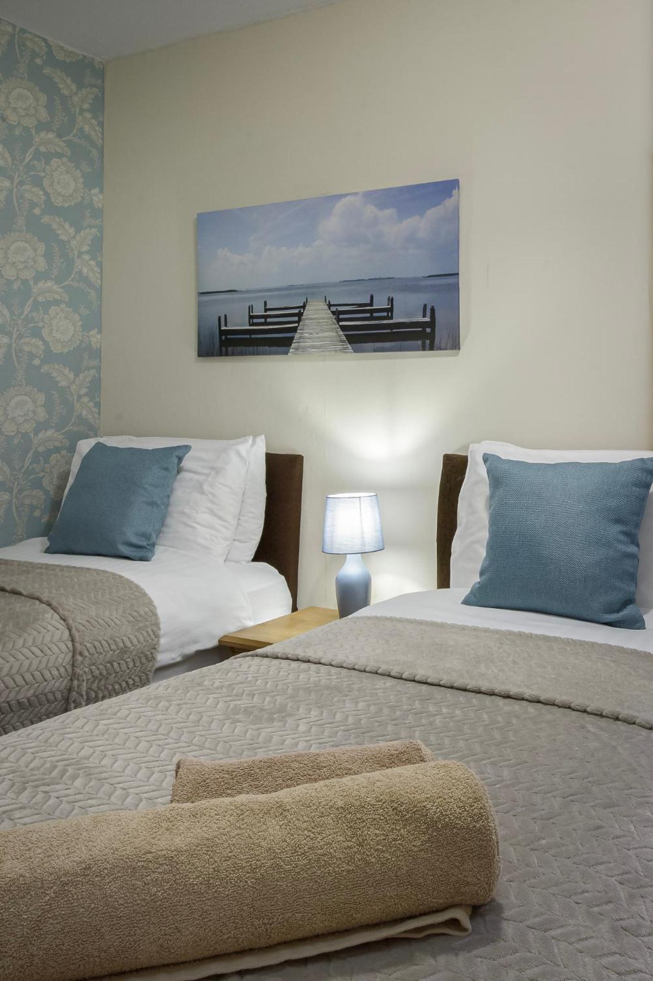 Arnside - Spacious 10-Bedroom Seaside Cottage Blackpool Zewnętrze zdjęcie