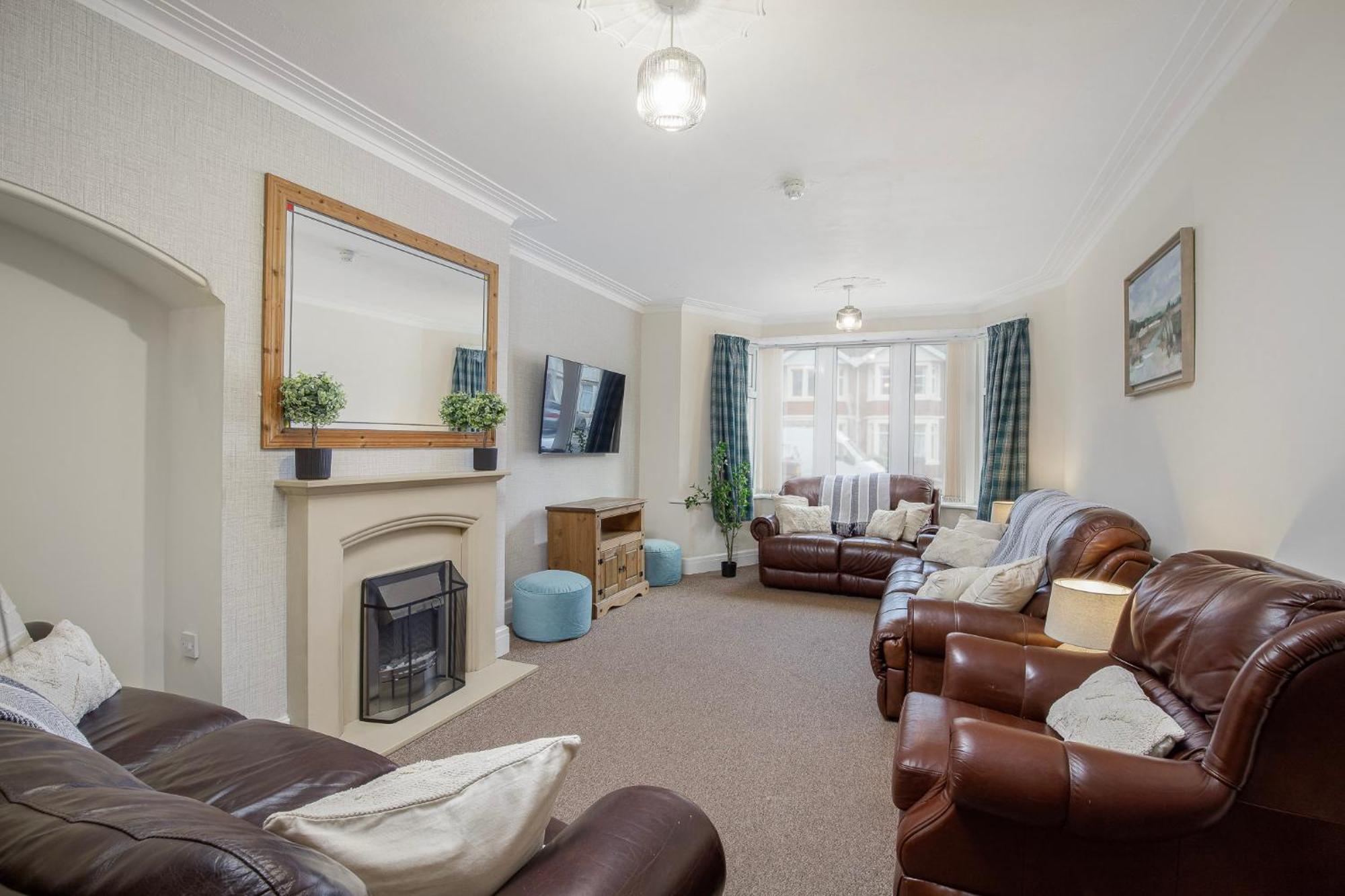 Arnside - Spacious 10-Bedroom Seaside Cottage Blackpool Zewnętrze zdjęcie