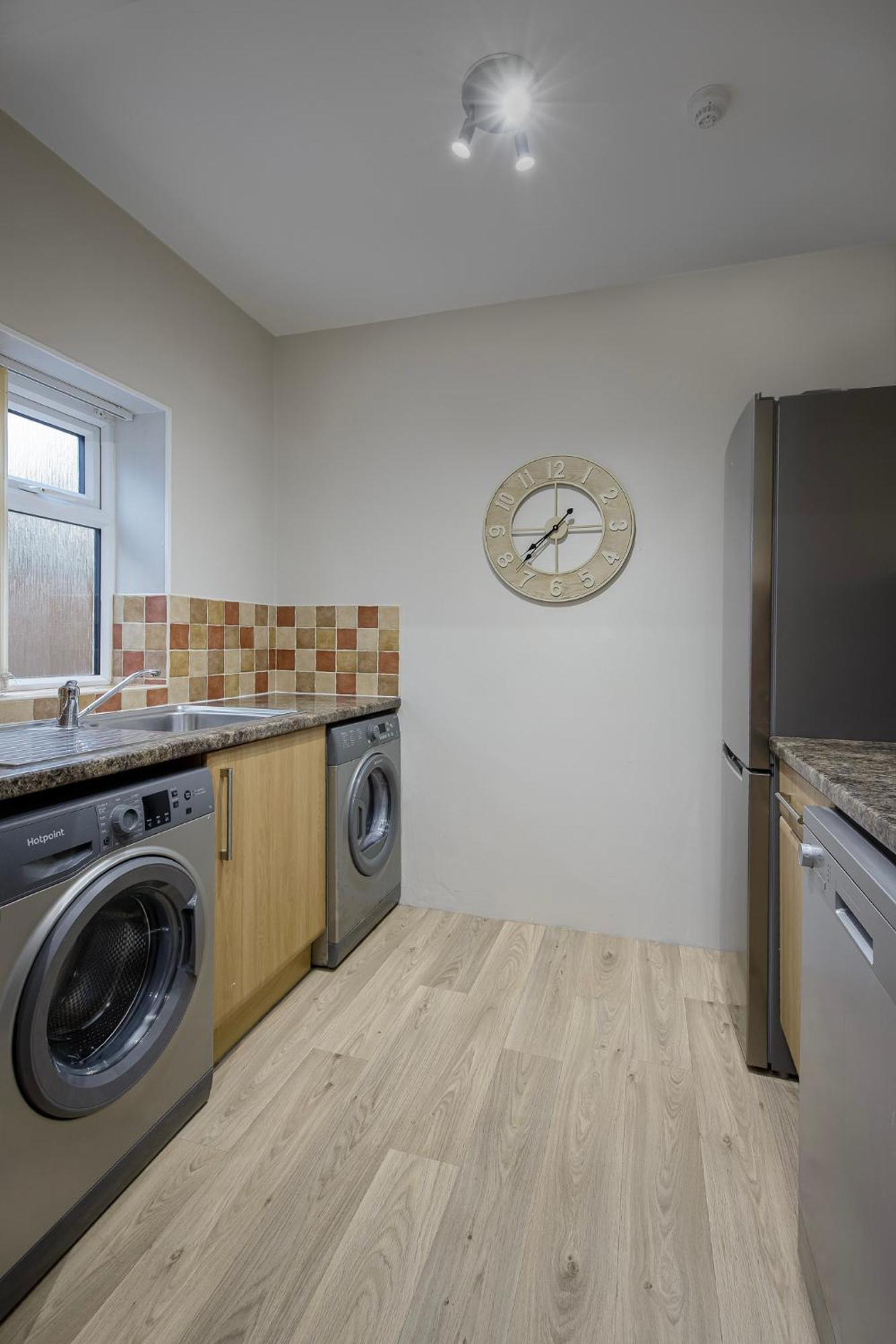 Arnside - Spacious 10-Bedroom Seaside Cottage Blackpool Zewnętrze zdjęcie